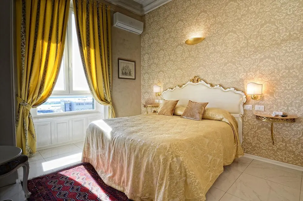 Home Grifondoro Affittacamere Guest house Genoa