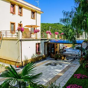 Al Ritrovo Hotel