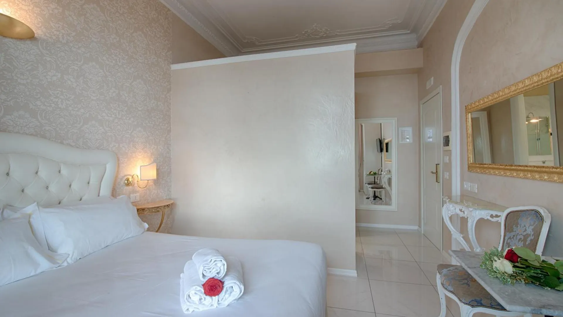 Home Grifondoro Affittacamere Guest house Genoa
